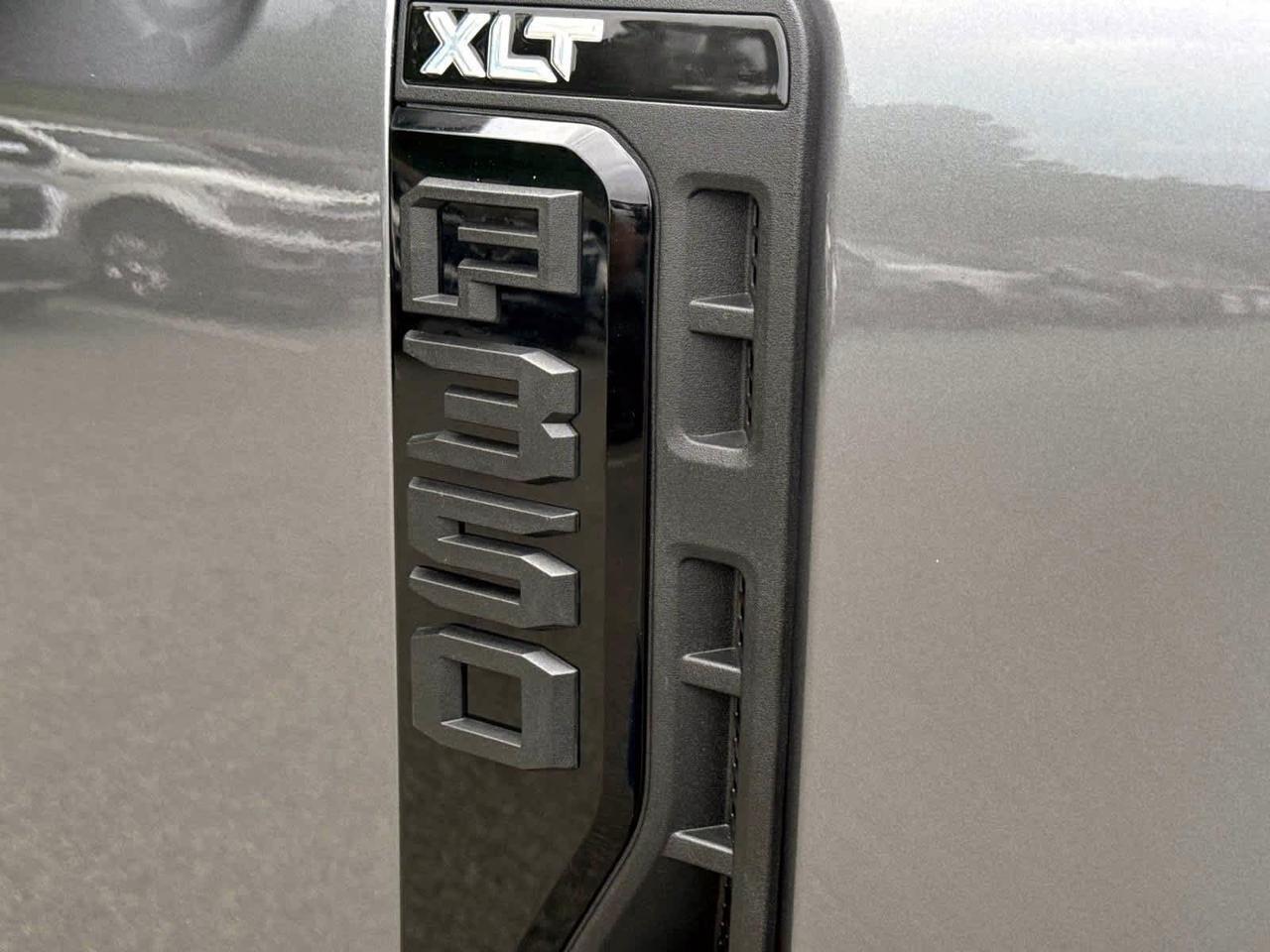 2024 Ford Super Duty F-350 SRW XLT Plymouth MA