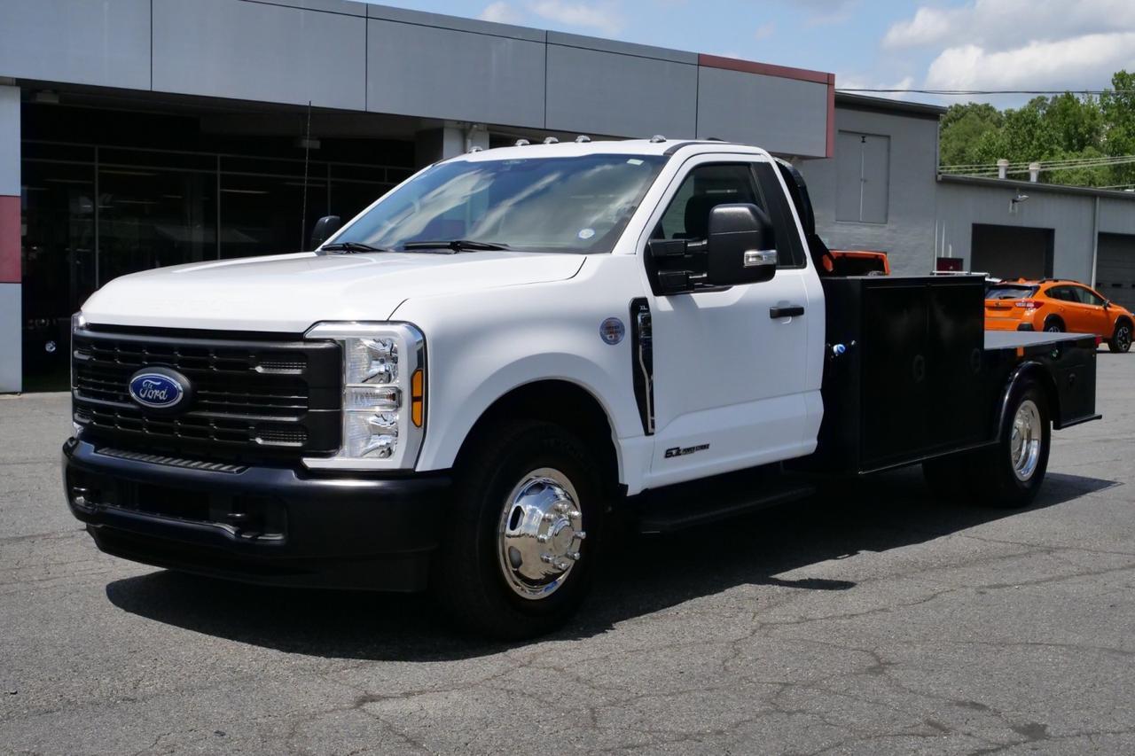2024 Ford Super Duty F-350 XL / DRW / Bedrock Flat Bed / 11FT / V8 Diesel! Lincolnton NC