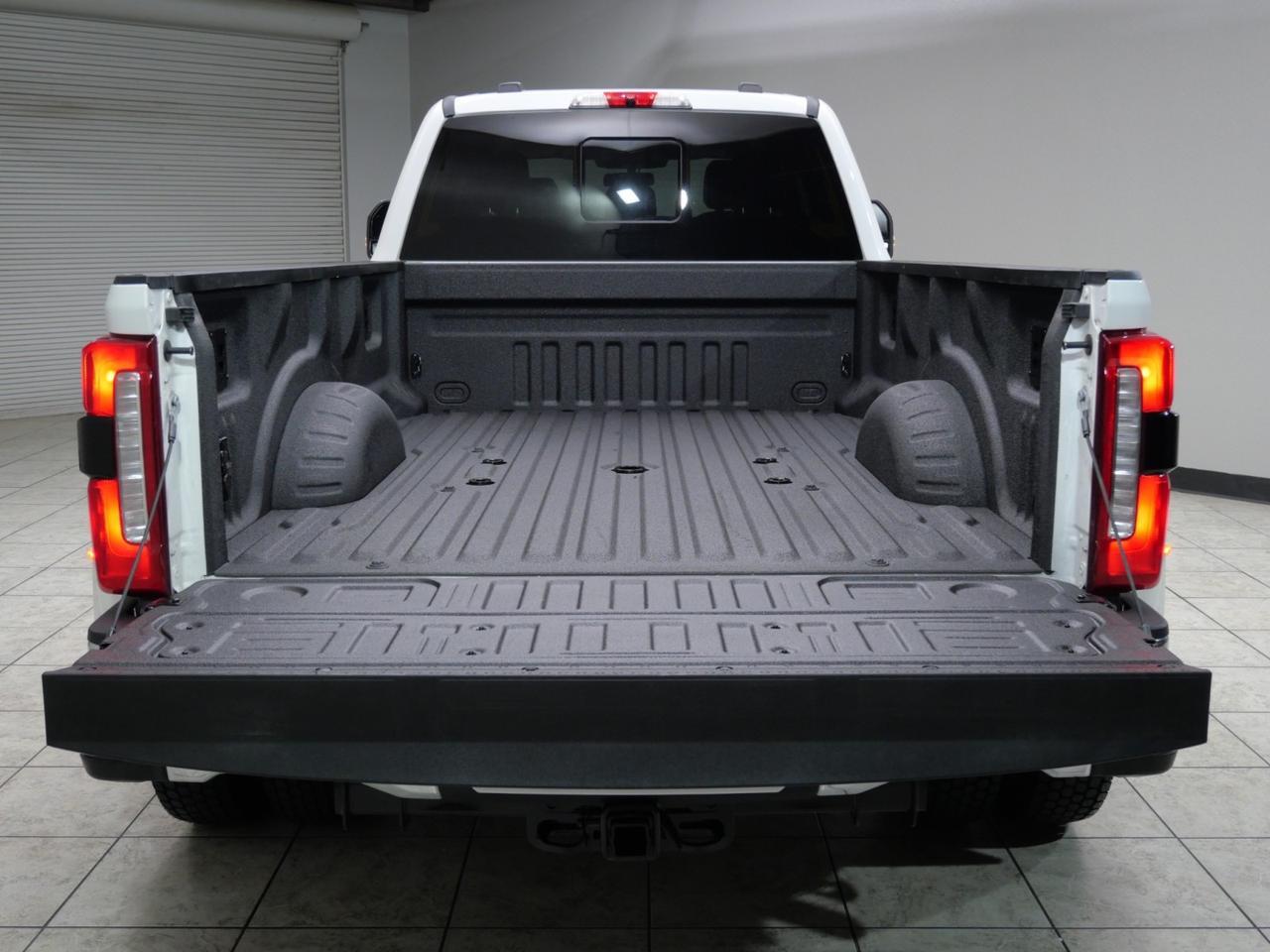 2024 Ford Super Duty F-450 DRW Lariat Ultimate FX4 6.7L Power Stroke 4x4 Mansfield TX