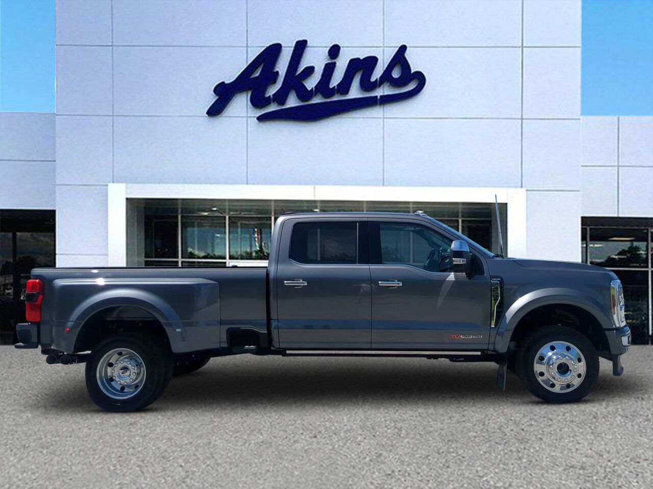 2024 Ford Super Duty F-450 DRW Limited