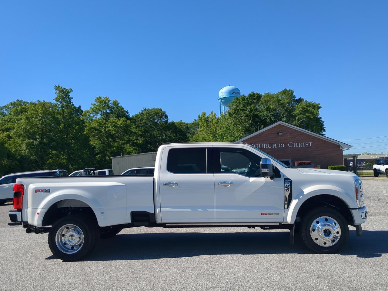 2024 Ford Super Duty F-450 DRW Platinum Appleton WI