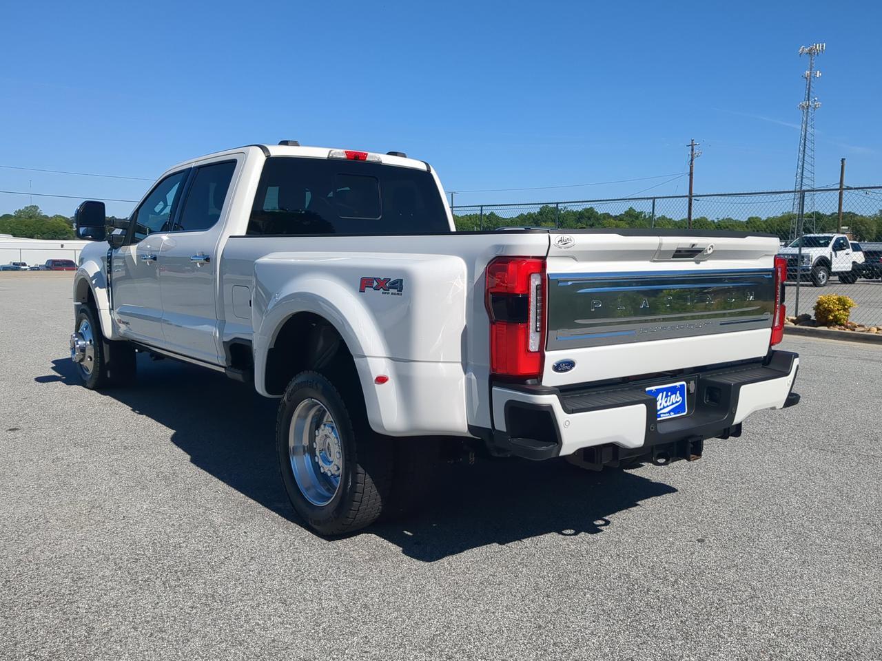 2024 Ford Super Duty F-450 DRW Platinum Appleton WI