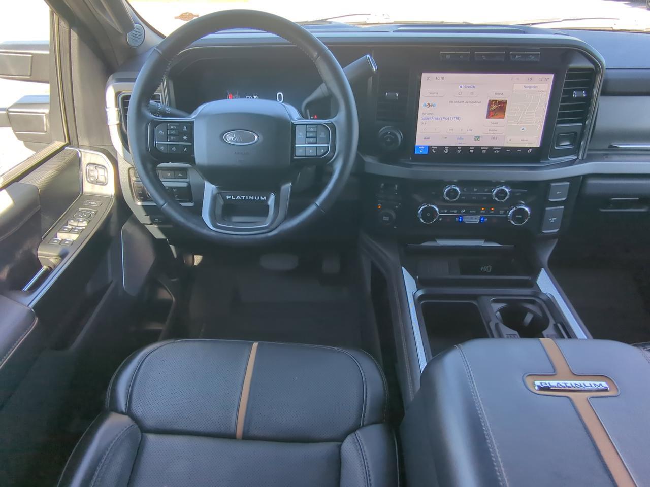 2024 Ford Super Duty F-450 DRW Platinum Appleton WI