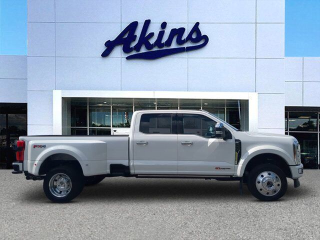 2024 Ford Super Duty F-450 DRW Platinum