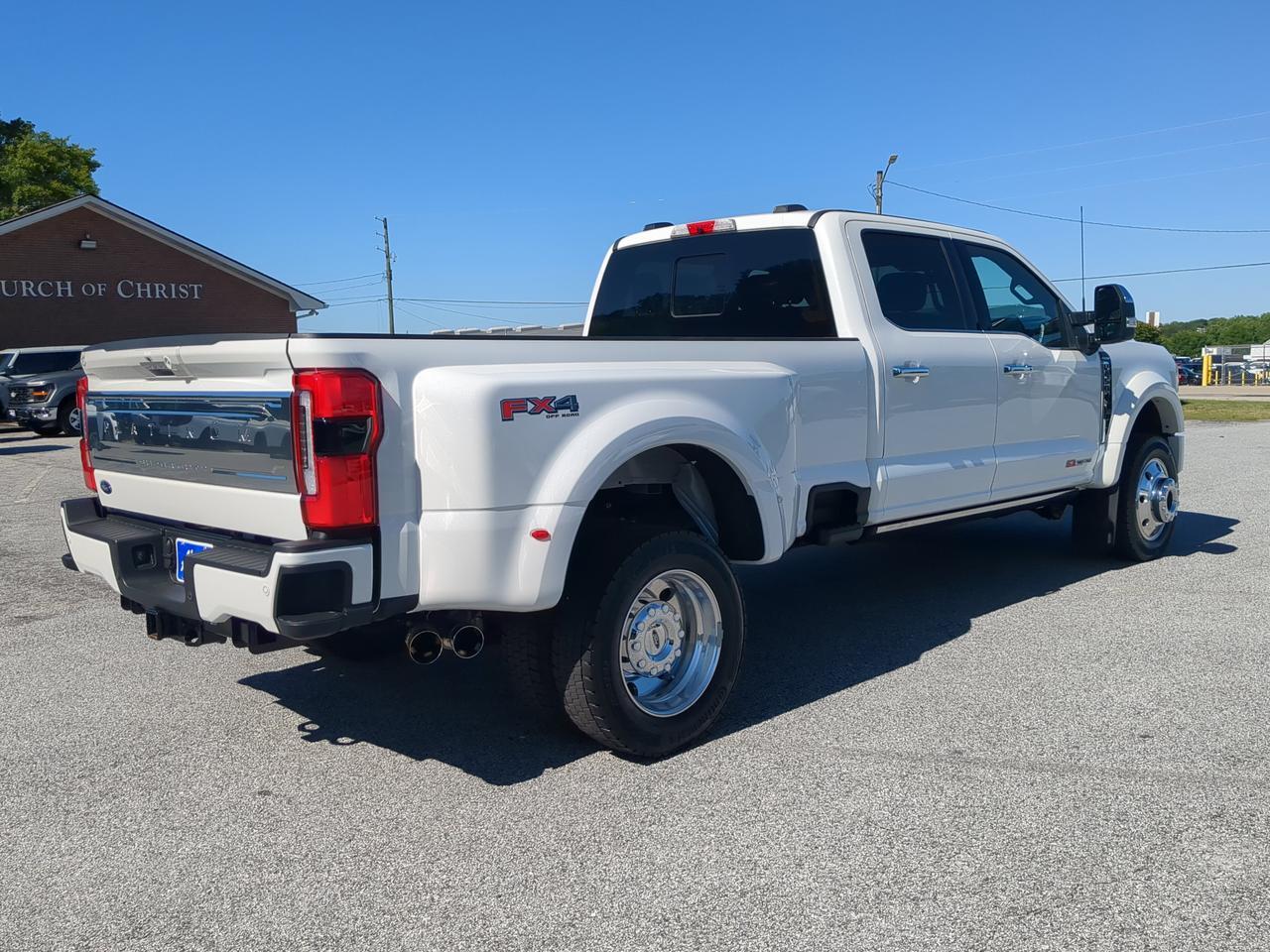 2024 Ford Super Duty F-450 DRW Platinum Winder GA