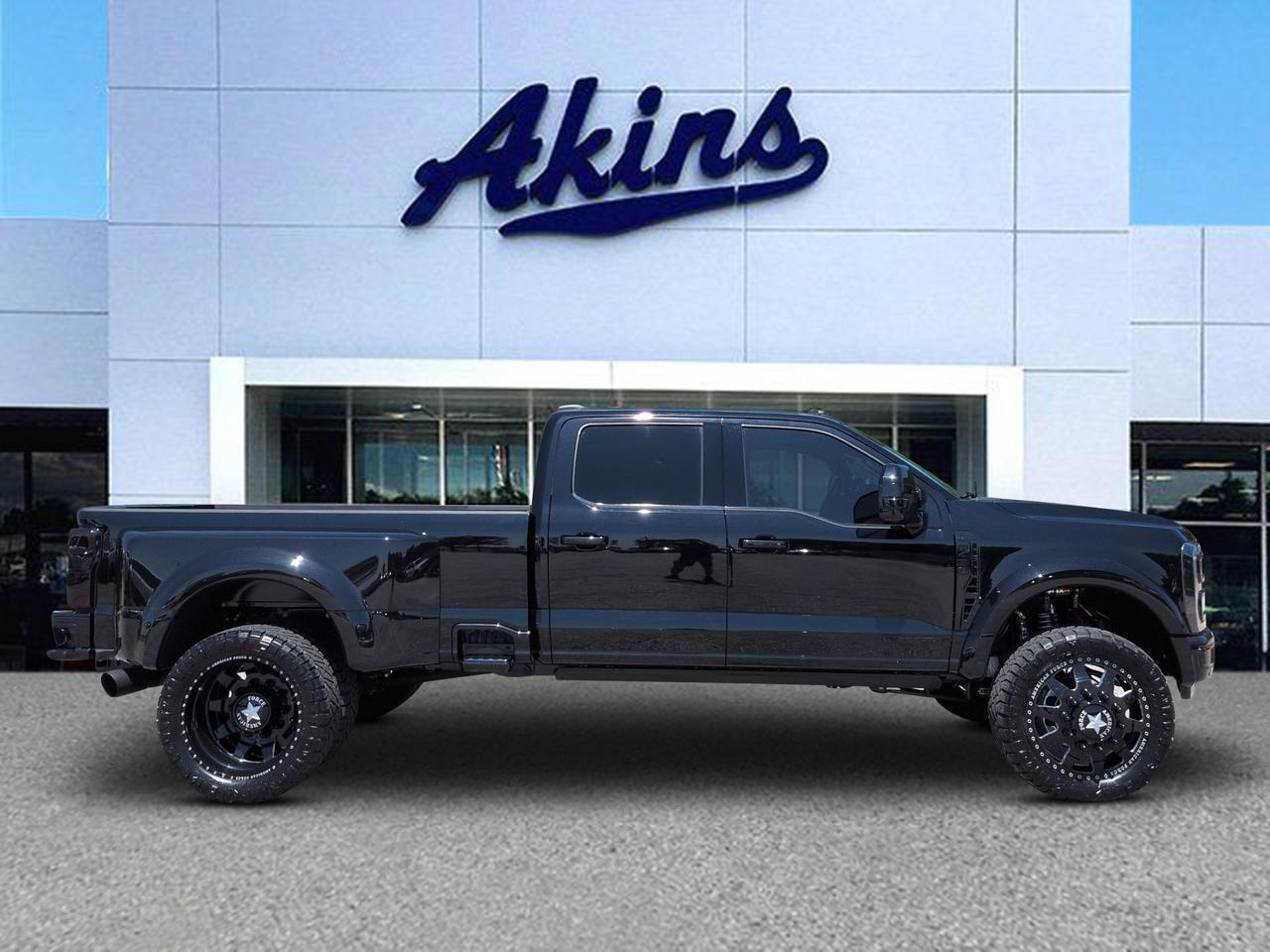 2024 Ford Super Duty F-450 DRW Platinum