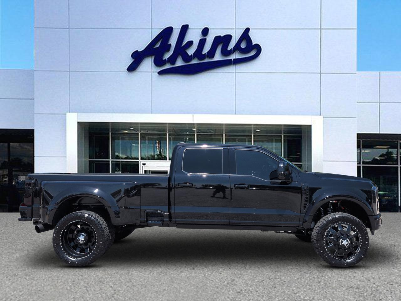 2024 Ford Super Duty F-450 DRW Platinum