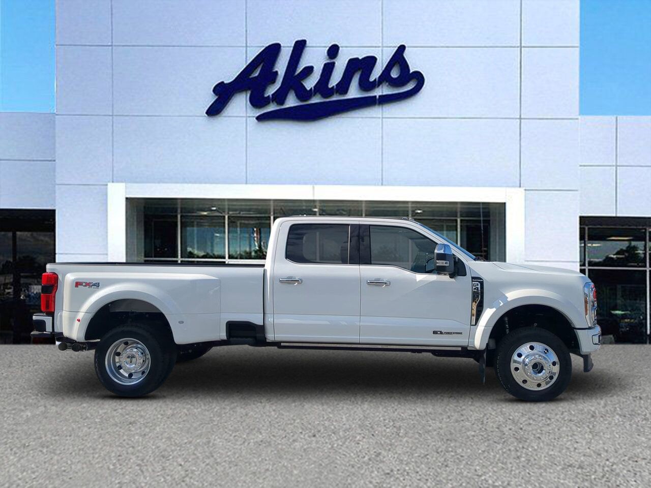 2024 Ford Super Duty F-450 DRW Platinum Winder GA