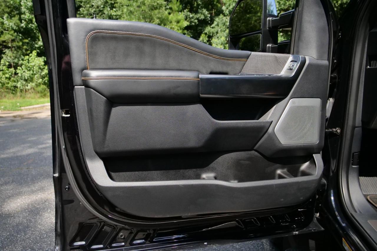 2024 Ford Super Duty F-450 Platinum 4X4 / DRW / HO Diesel / Massage Seats! Lincolnton NC