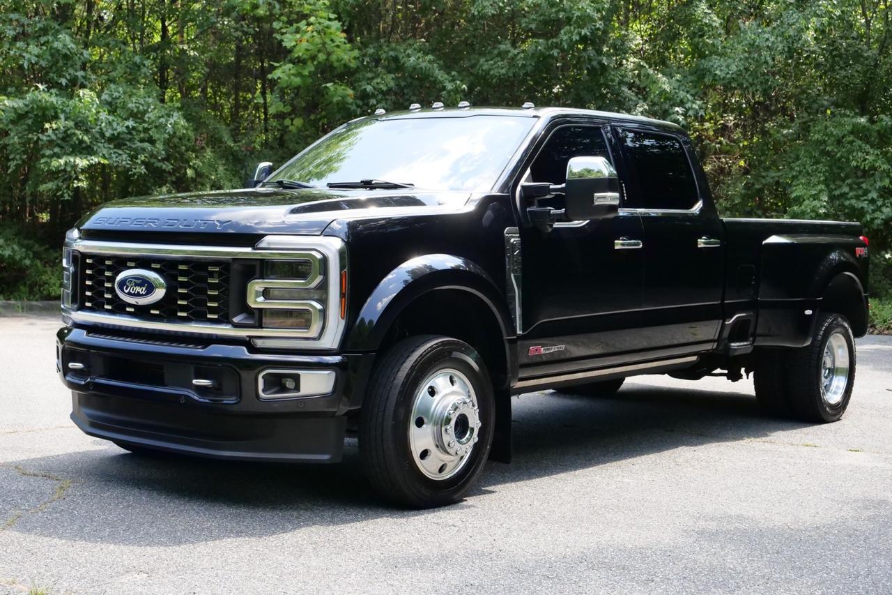 2024 Ford Super Duty F-450 Platinum 4X4 / DRW / HO Diesel / Massage Seats! Lincolnton NC