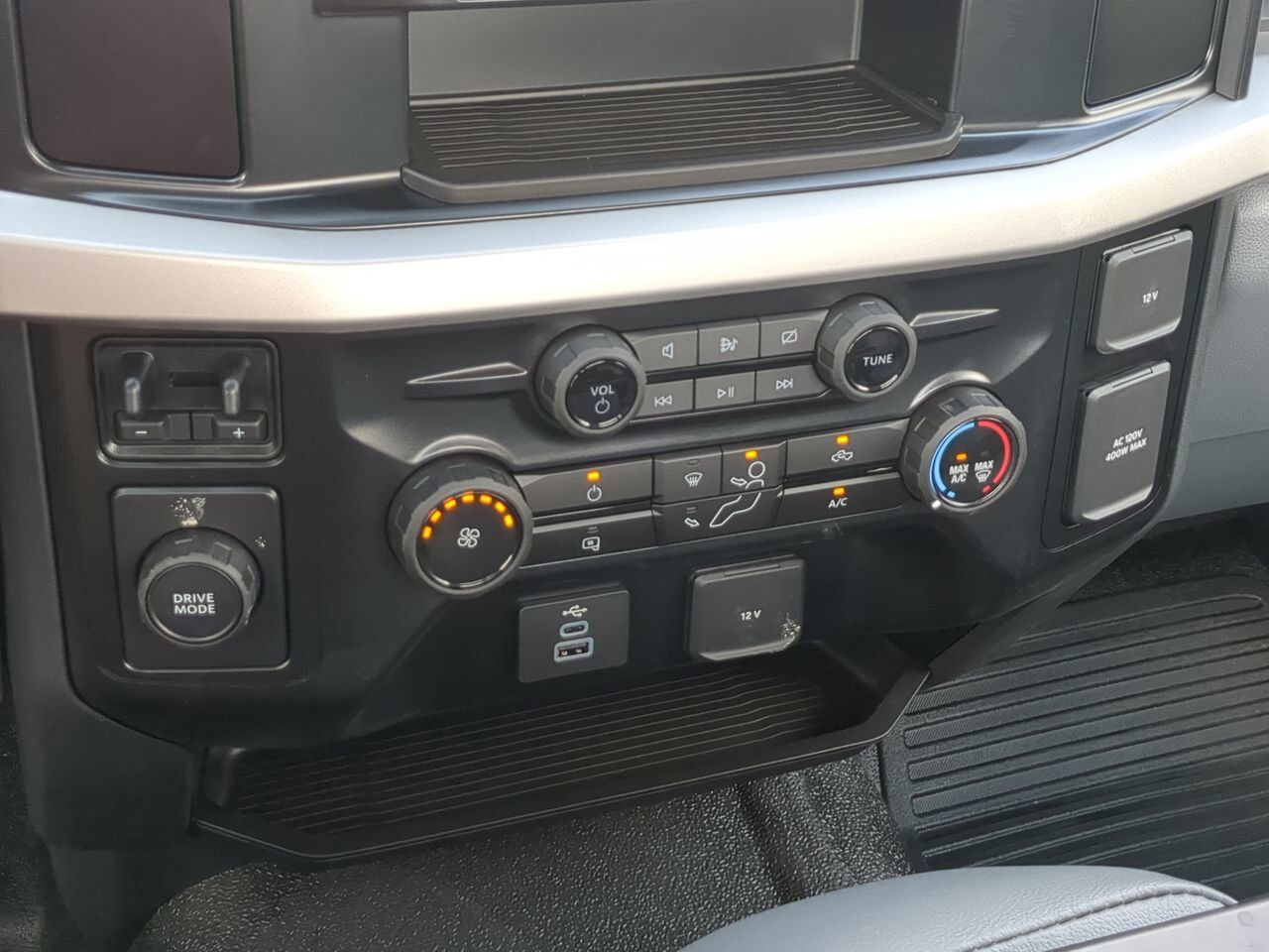 2024 Ford Super Duty F-450 with Vulcan 812 WRECKER BODY Winder GA