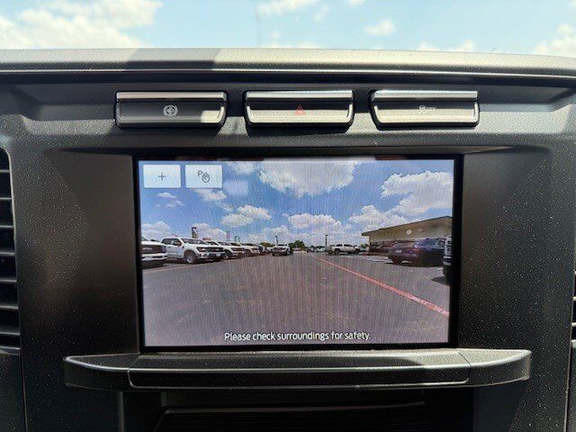 2024 Ford Super Duty F-600 DRW Flatbed XL New Braunfels TX