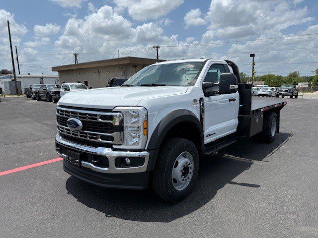 2024 Ford Super Duty F-600 DRW Flatbed XL New Braunfels TX