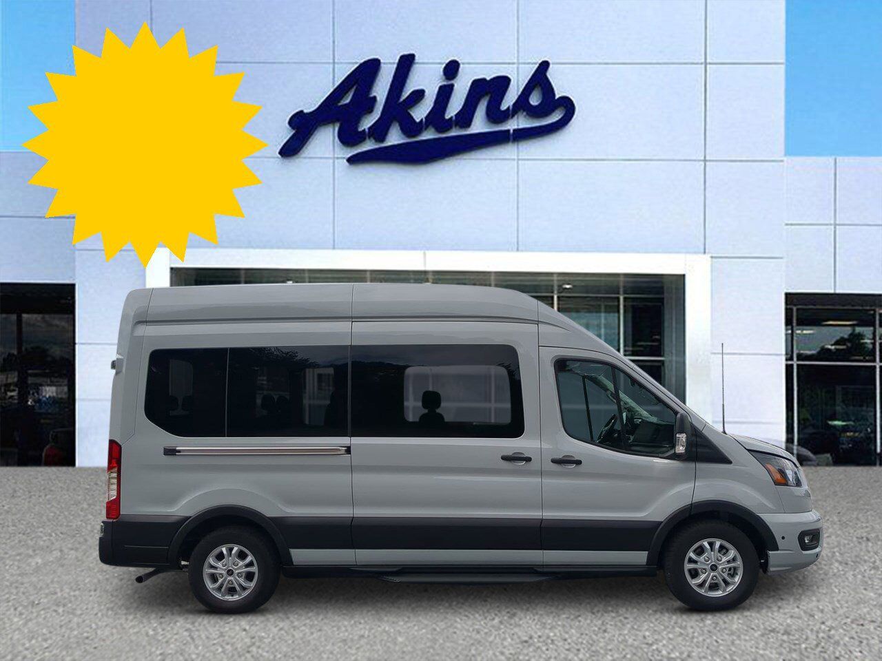 2024 Ford Transit 15 Passenger Wagon XLT