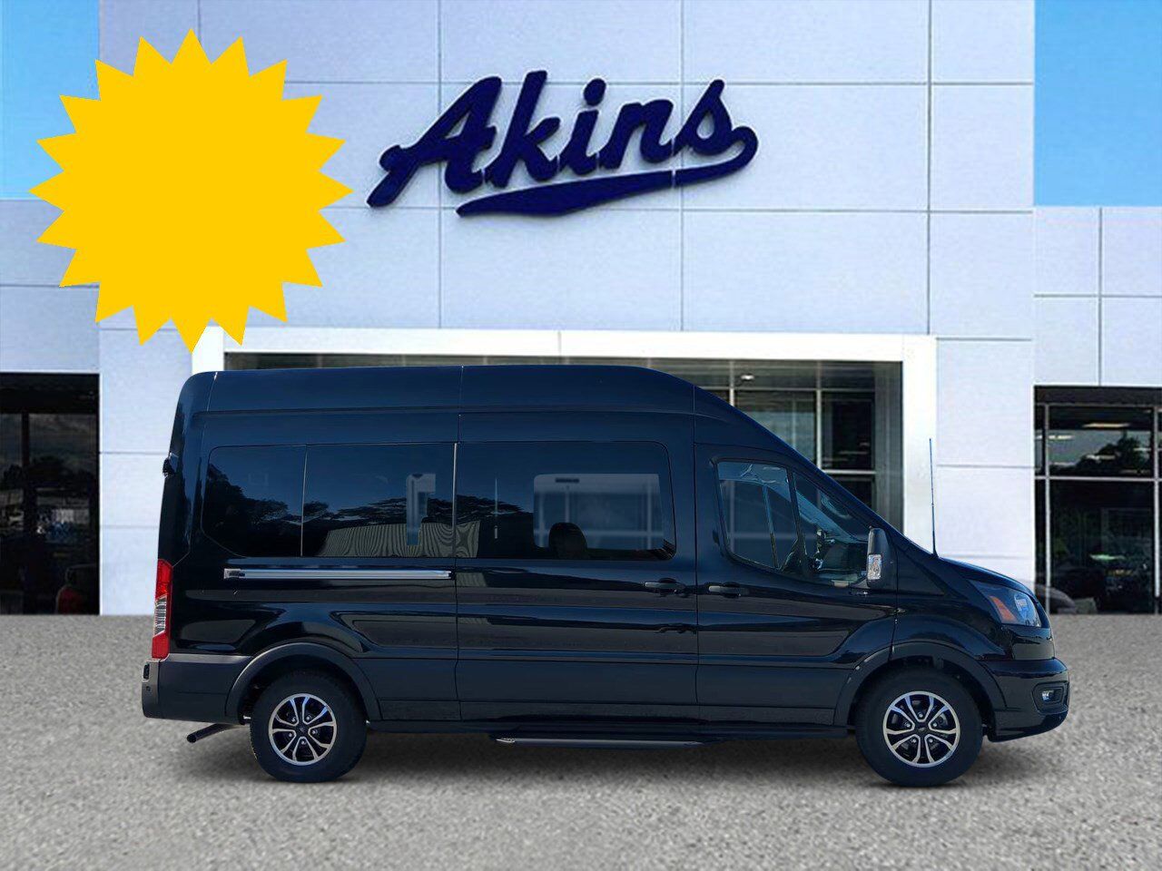 2024 Ford Transit 15 Passenger Wagon XLT