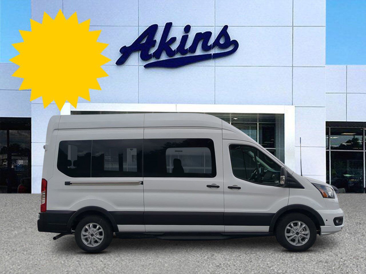 2024 Ford Transit 15 Passenger Wagon XLT
