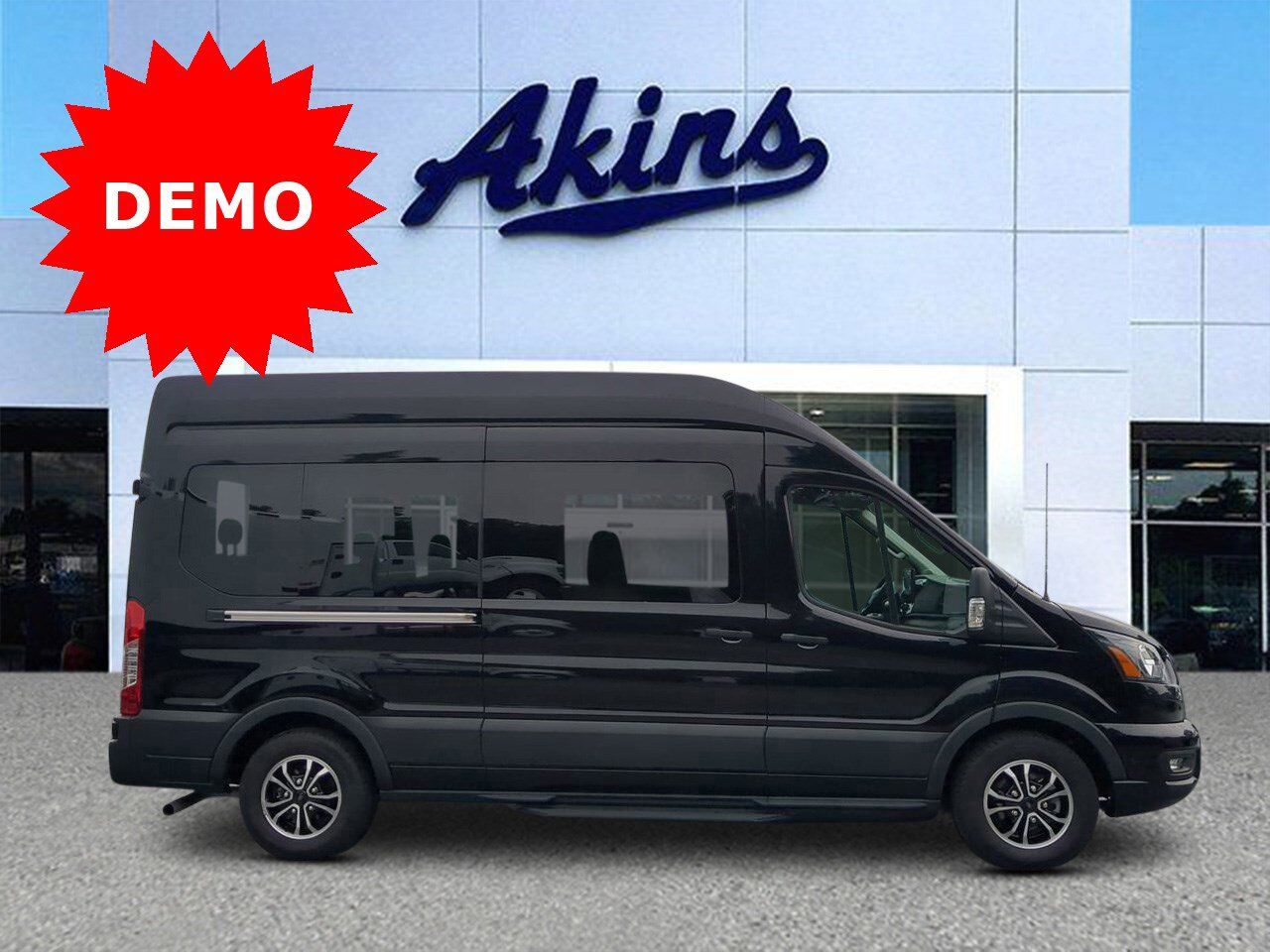 2024 Ford Transit 15 Passenger Wagon