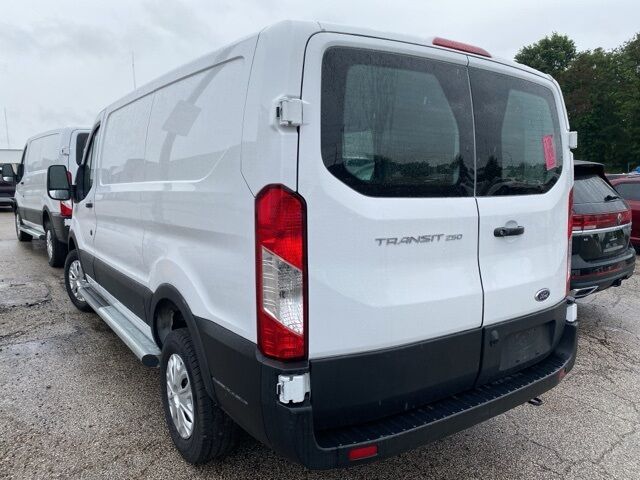 2024 Ford Transit-250 Base Akron
