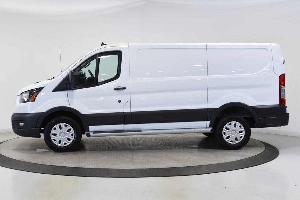 2024 Ford Transit-250 Base Akron