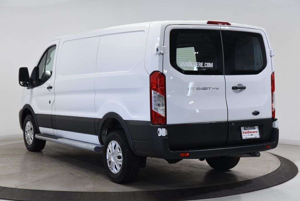 2024 Ford Transit-250 Base Akron