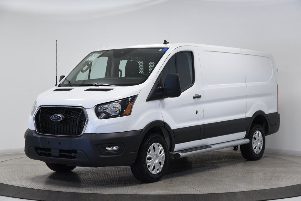 2024 Ford Transit-250 Base Akron