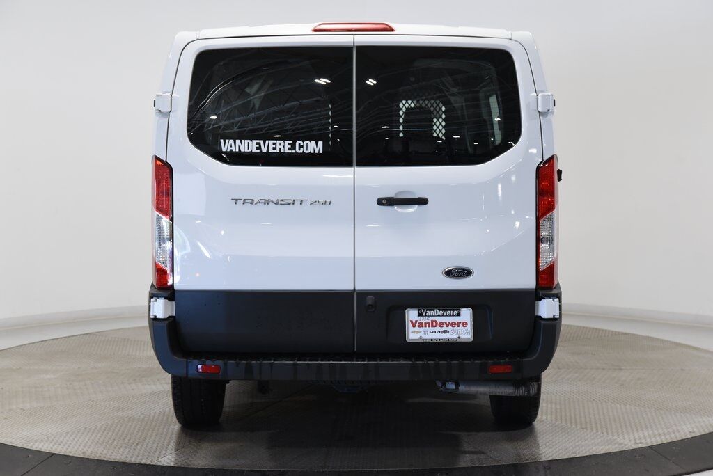 2024 Ford Transit-250 Base Akron