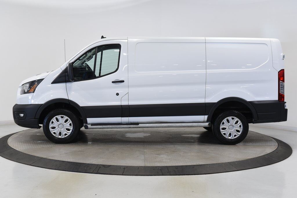 2024 Ford Transit-250 Base Akron