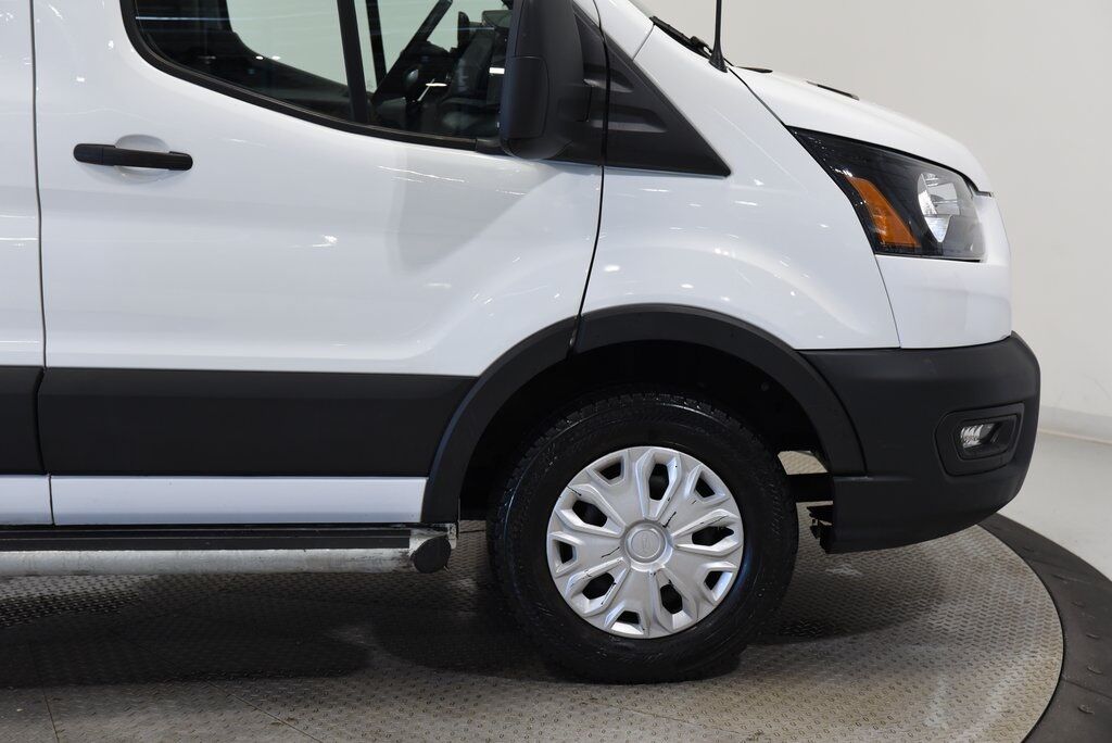 2024 Ford Transit-250 Base Akron