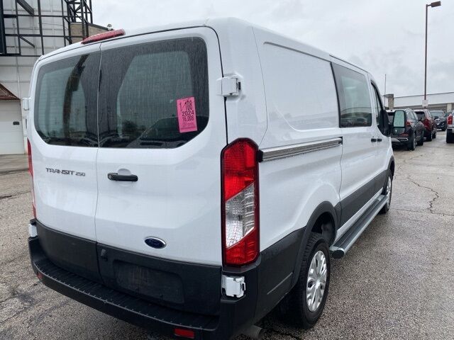 2024 Ford Transit-250 Base Akron