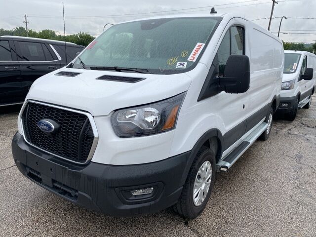 2024 Ford Transit-250 Base Akron