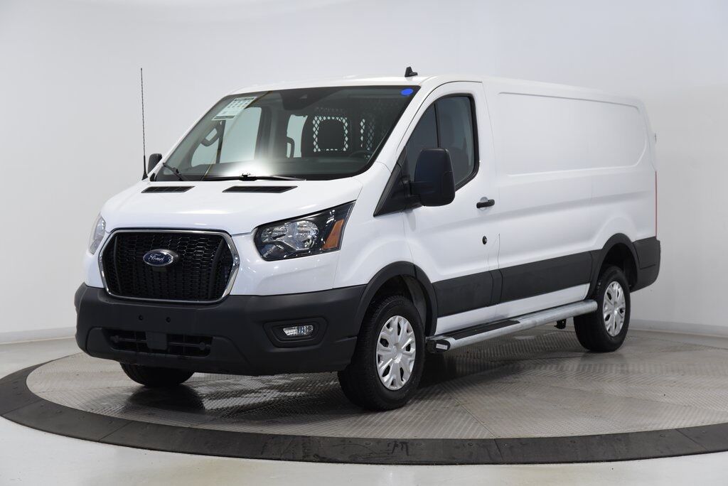 2024 Ford Transit-250 Base Akron