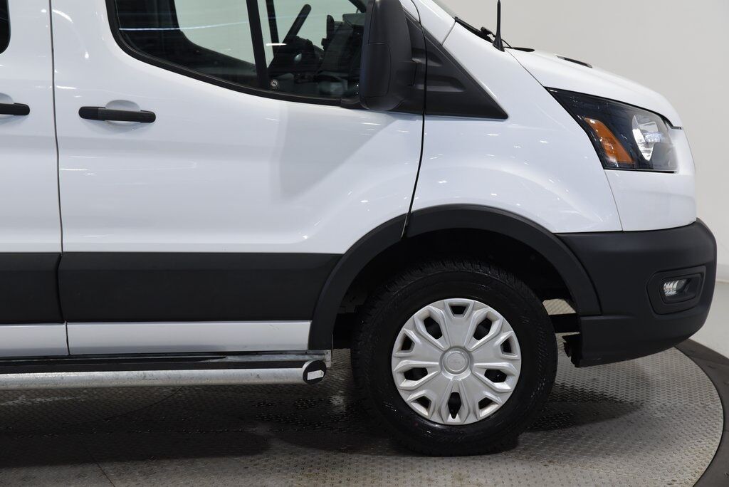 2024 Ford Transit-250 Base Akron