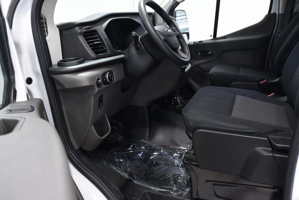 2024 Ford Transit-250 Base Akron
