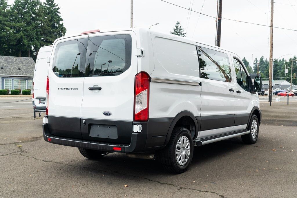 2024 Ford Transit-250 Base Milwaukie OR