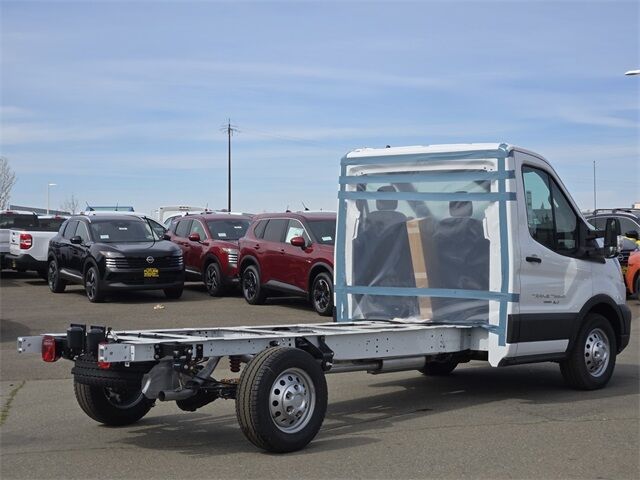 2024 Ford Transit photo 2