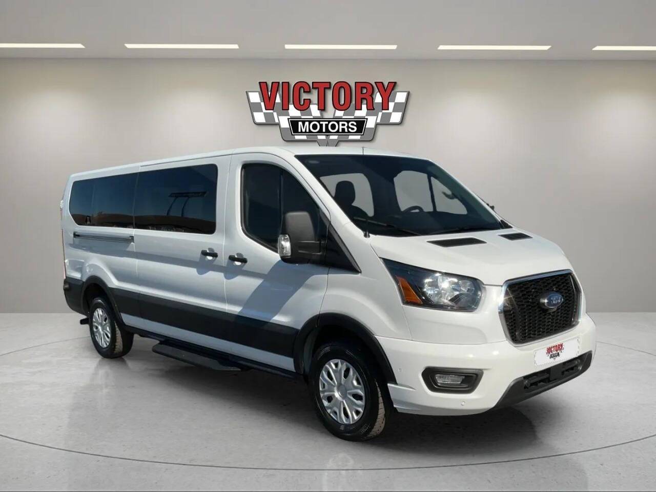 2024 Ford Transit 350 XLT 3dr LWB Low Roof Passenger Van Chesterfield MI
