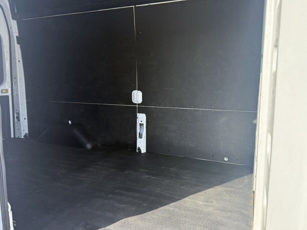 2024 Ford Transit Cargo Van T-250 148 Hi Rf 9070 GVWR RWD Maumee OH