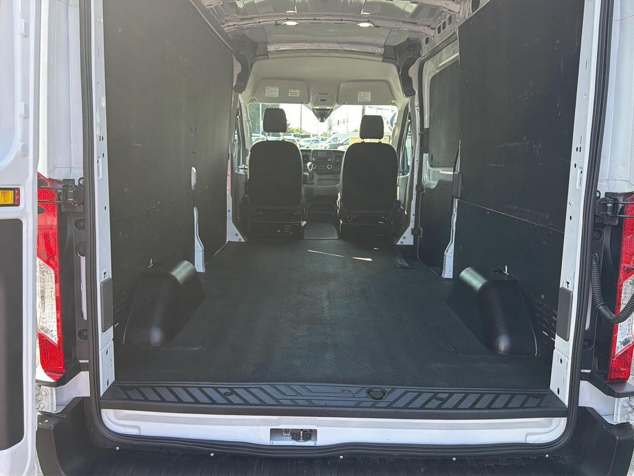 2024 Ford Transit Cargo Van T-250 148" MED RF 90 Gaithersburg MD