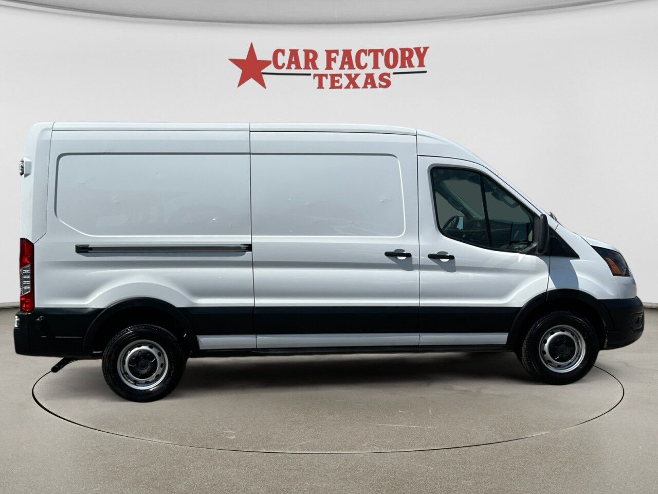 2024 Ford Transit Cargo Van T-250 148" Med Rf 9070 GVWR RWD Lancaster TX
