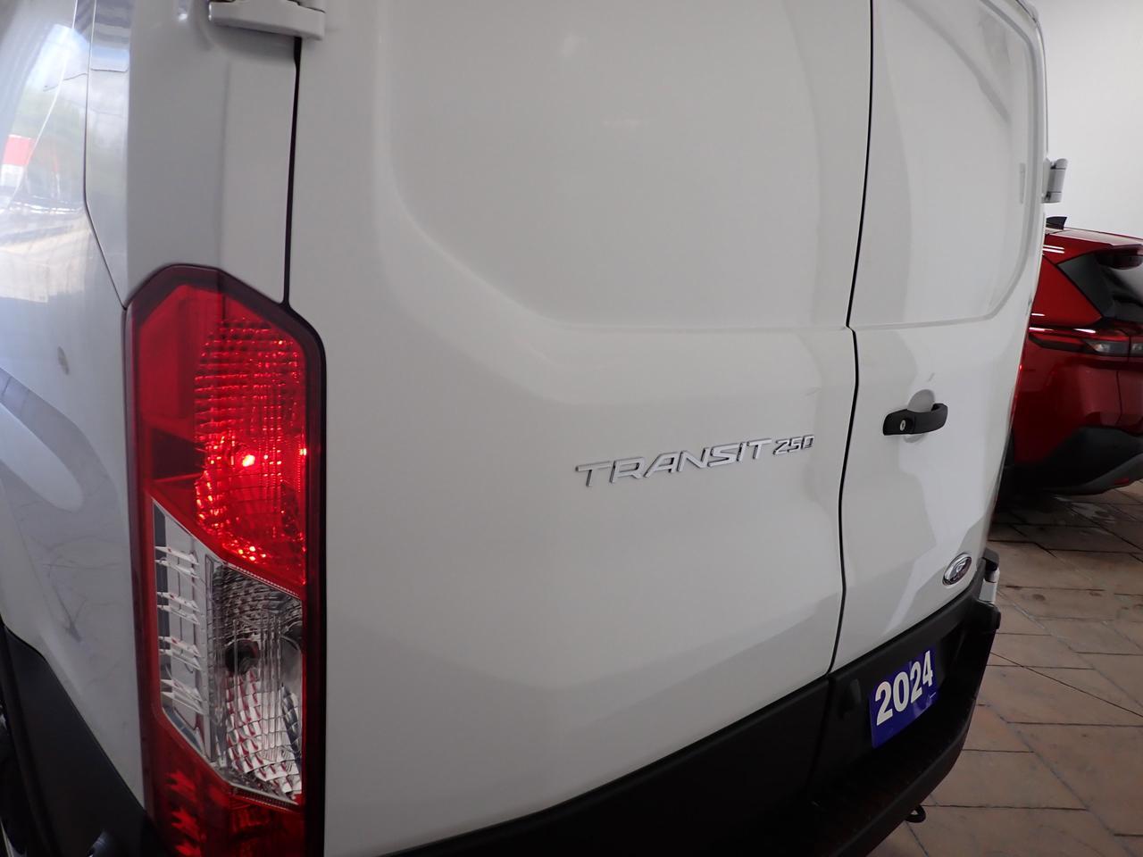 2024 Ford Transit Cargo Van T-250 LEATHER Listowel ON