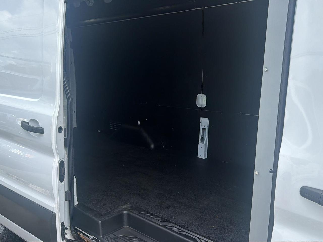 2024 Ford Transit Cargo Van T-350 148" EL HI RF 9500 GVWR RWD Gaithersburg MD