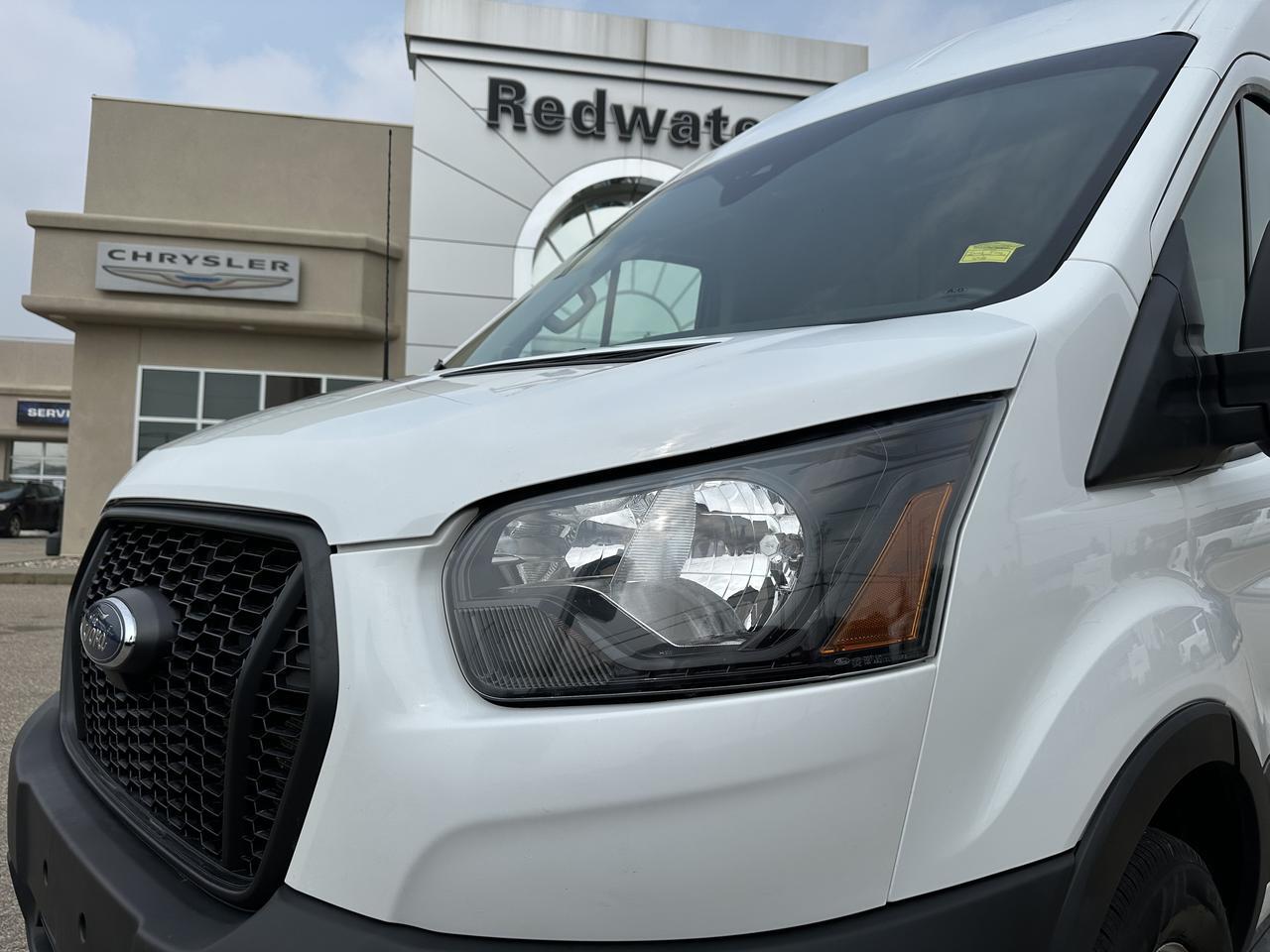 2024 Ford Transit Cargo Van T250 | V6 | RWD | 10-Speed Automatic | Rearview Camera | Keyless Entry | Bluetooth | Towing Redwater AB