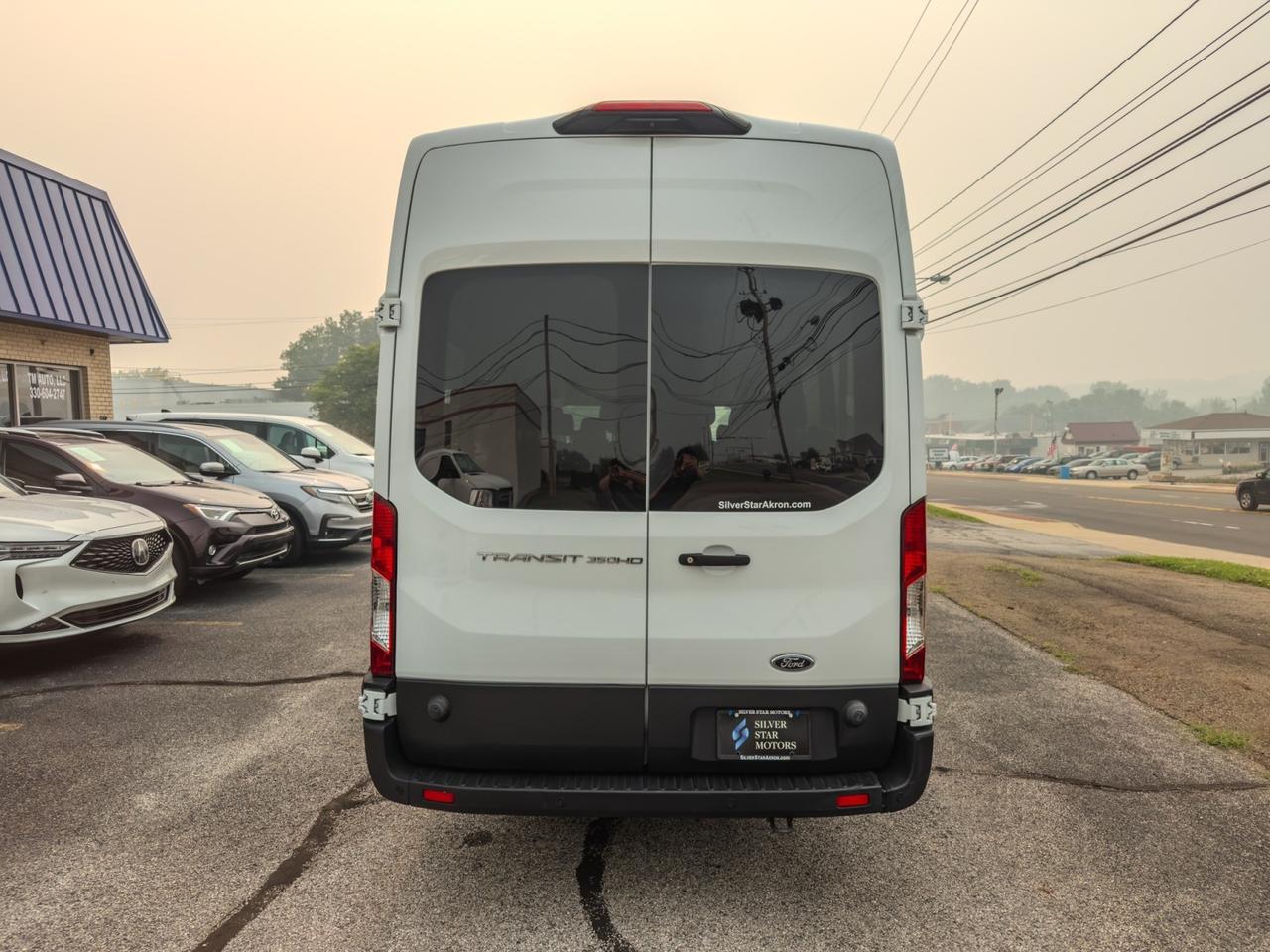 2024 Ford Transit Passenger Wagon T-350 HD XL High Roof Tallmadge OH