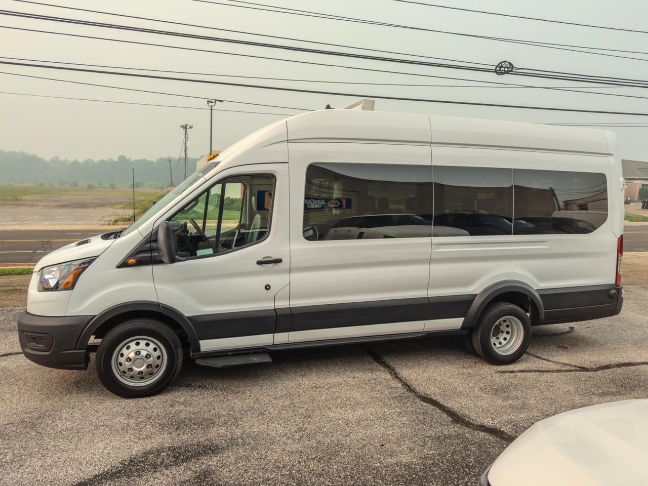 2024 Ford Transit Passenger Wagon T-350 HD XL High Roof Tallmadge OH