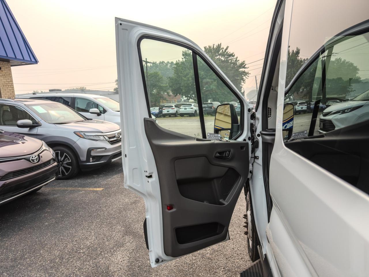 2024 Ford Transit Passenger Wagon T-350 HD XL High Roof Tallmadge OH