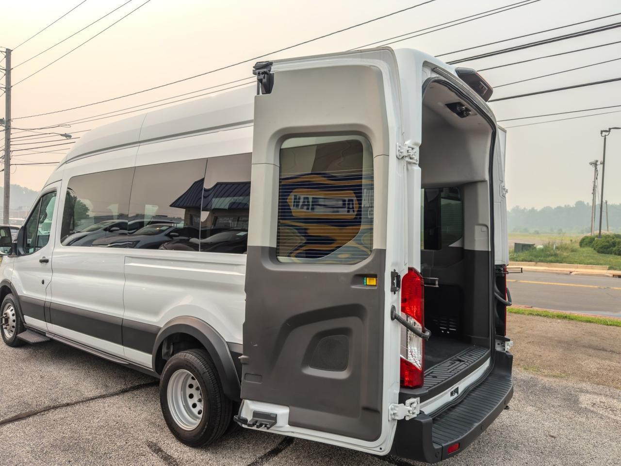 2024 Ford Transit Passenger Wagon T-350 HD XL High Roof Tallmadge OH