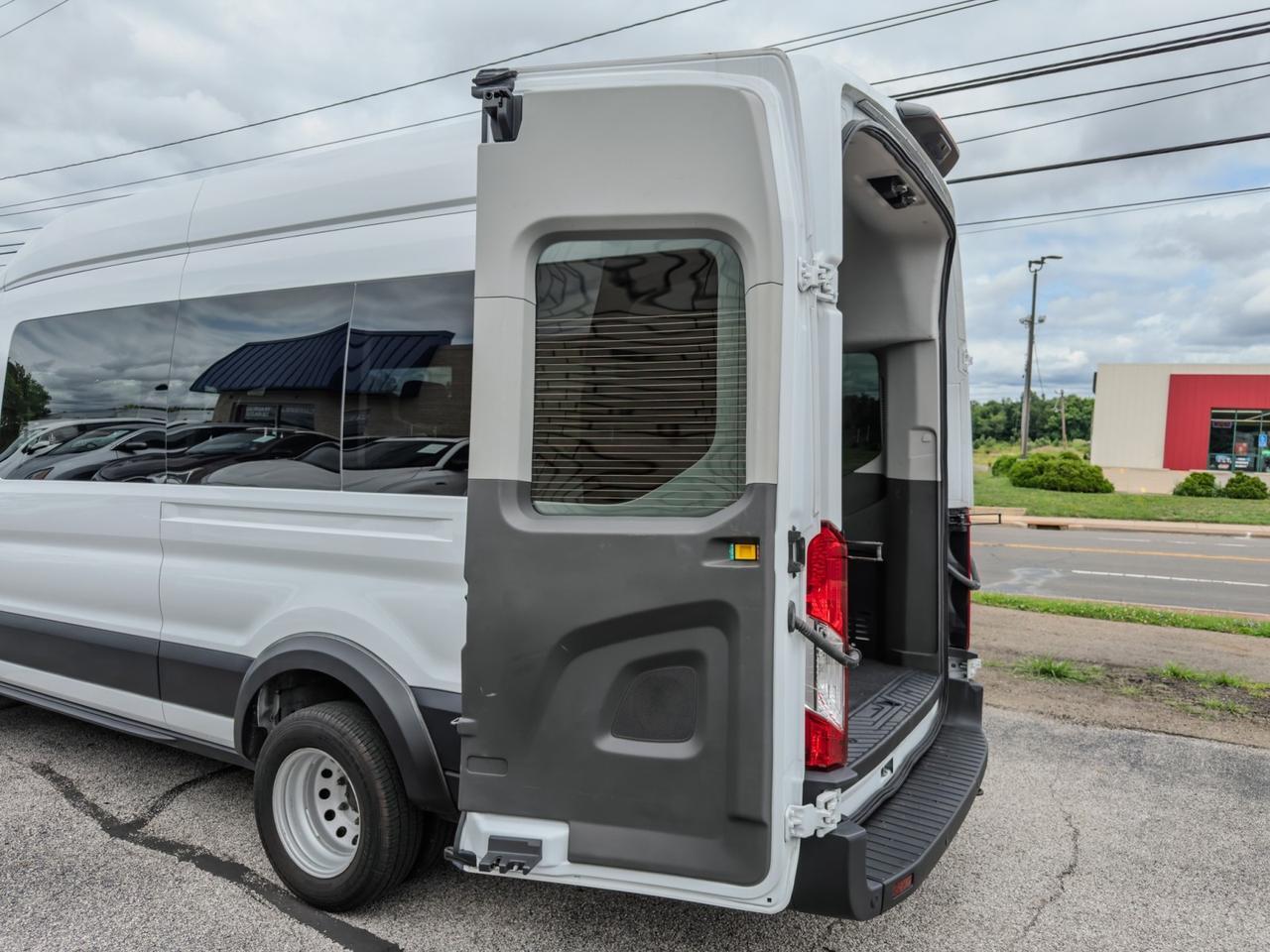 2024 Ford Transit Passenger Wagon T-350 HD XL High Roof Tallmadge OH