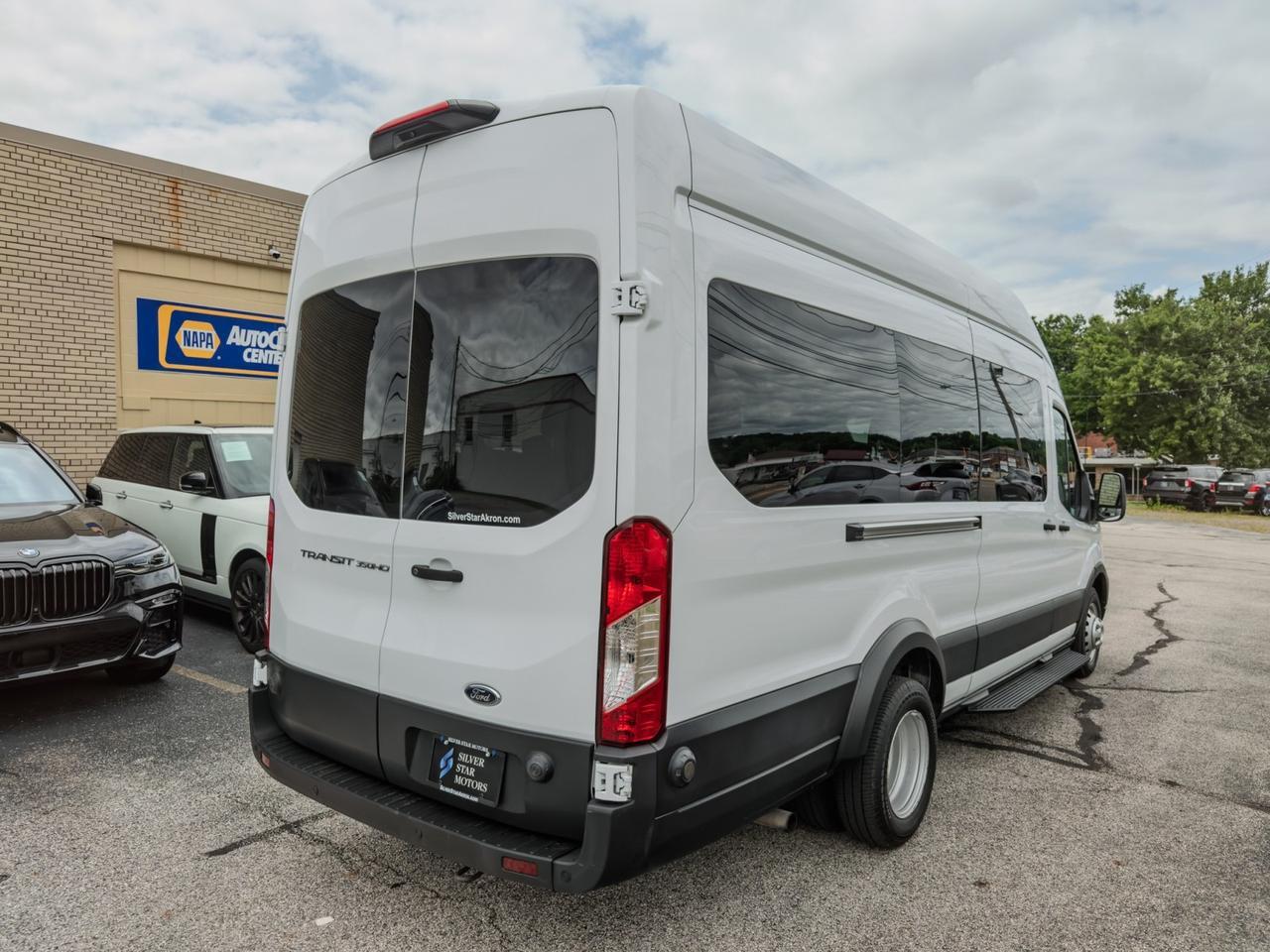 2024 Ford Transit Passenger Wagon T-350 HD XL High Roof Tallmadge OH
