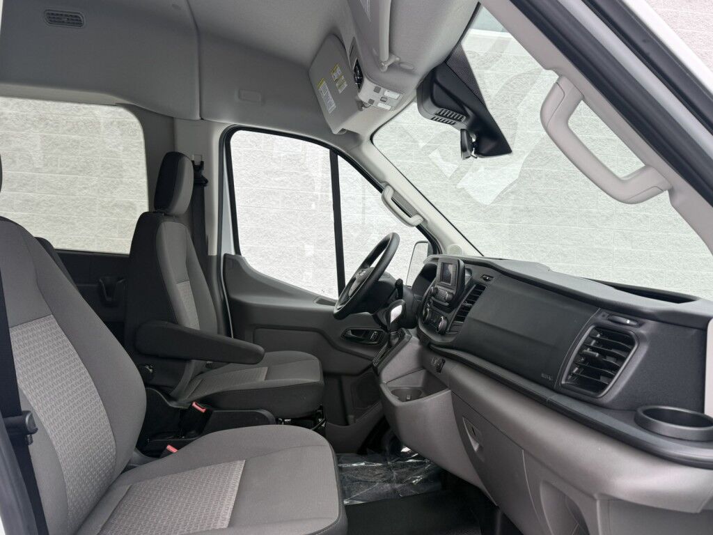 2024 Ford Transit Passenger Wagon T-350 Med Roof XL 15 Passenger Maumee OH