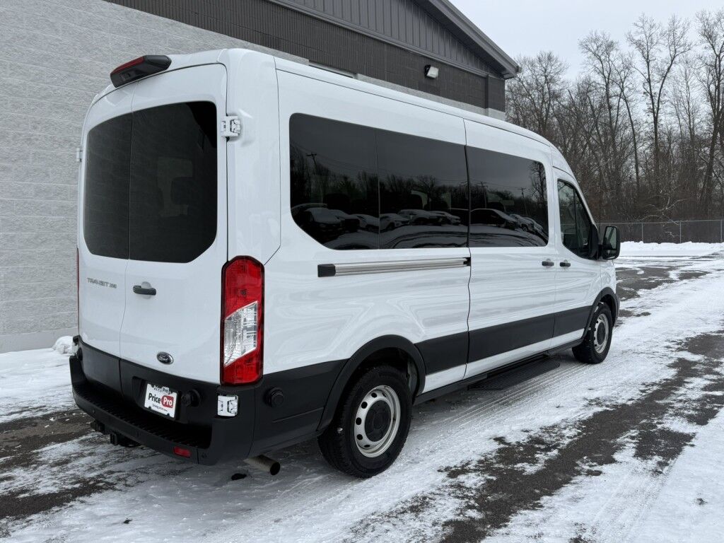2024 Ford Transit Passenger Wagon T-350 Med Roof XL 15 Passenger Maumee OH